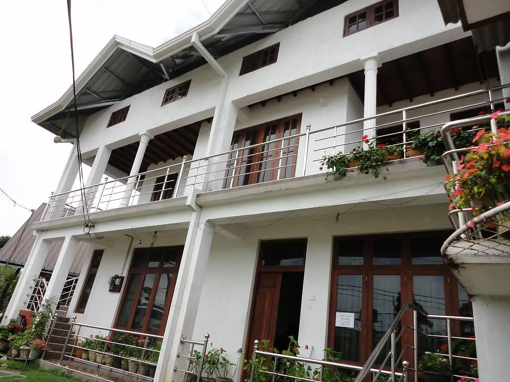 Eranga Guest Hotel Nuwara Eliya 2*,